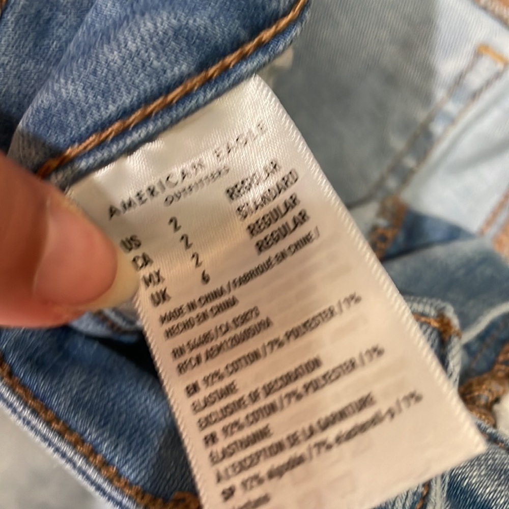 American Eagle Patched High Rise Jegging Crop Jeans 2 - Picture 3 of 8